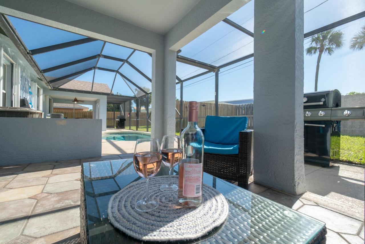 Serene Seaside Retreat - Dog Friendly - 2Br Townhouse With Shared Heated Pool Steps To Paradise Beach! Melbourne Kültér fotó