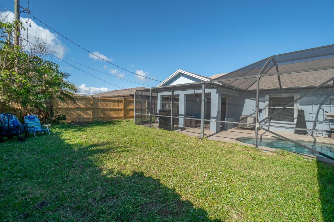 Serene Seaside Retreat - Dog Friendly - 2Br Townhouse With Shared Heated Pool Steps To Paradise Beach! Melbourne Kültér fotó